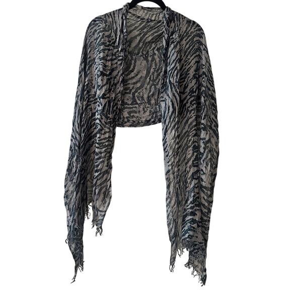 🍷Banana Republic navy and grey abstract print scarf - Picture 1 of 5